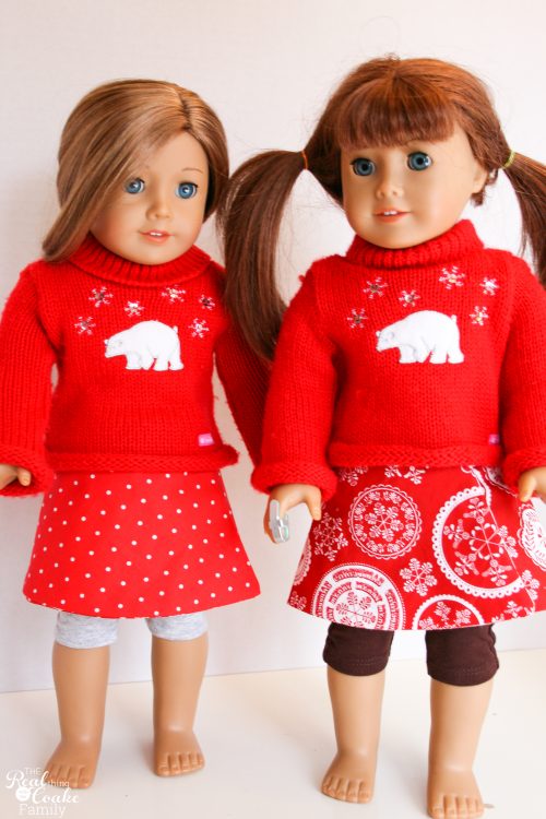Free Doll Clothes sewing pattern to make an adorable reversible wrap skirt for you American Girl or 18" doll. Super easy, too! Free Doll Clothes sewing pattern to make an adorable reversible wrap skirt for you American Girl or 18" doll. Super easy, too!