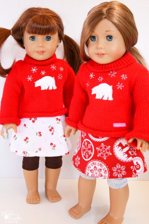 Free Doll Clothes sewing pattern to make an adorable reversible wrap skirt for you American Girl or 18" doll. Super easy, too! Free Doll Clothes sewing pattern to make an adorable reversible wrap skirt for you American Girl or 18" doll. Super easy, too!