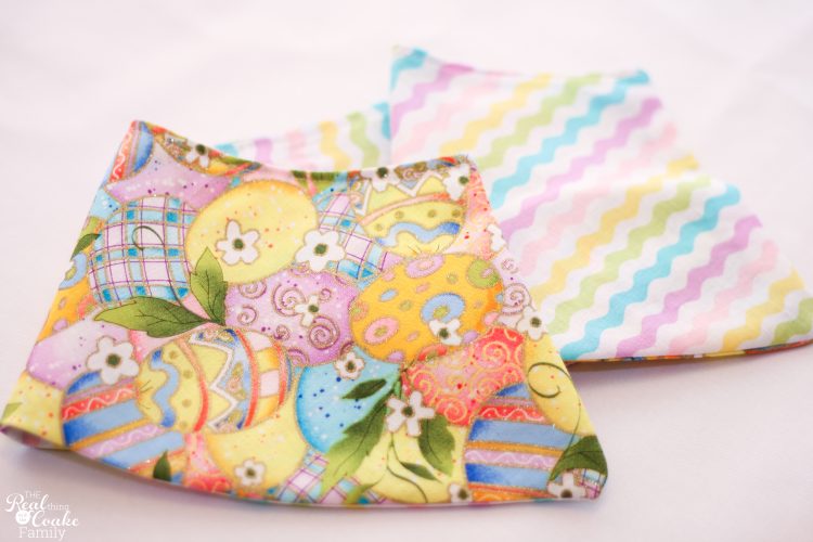 Free doll clothes pattern for an American Girl Doll Easter reversible skirt. Super easy sewing and a cute skirt. Fun! Free doll clothes pattern for an American Girl Doll Easter reversible skirt. Super easy sewing and a cute skirt. Fun!