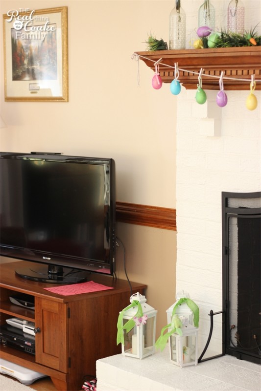A pretty living room reveal. Room projects included painting the fireplace, removing chair rail and updating the whole room! #LivingRoom #Makeover #HomeDecor #RealCoake A pretty living room reveal. Room projects included painting the fireplace, removing chair rail and updating the whole room! #LivingRoom #Makeover #HomeDecor #RealCoake