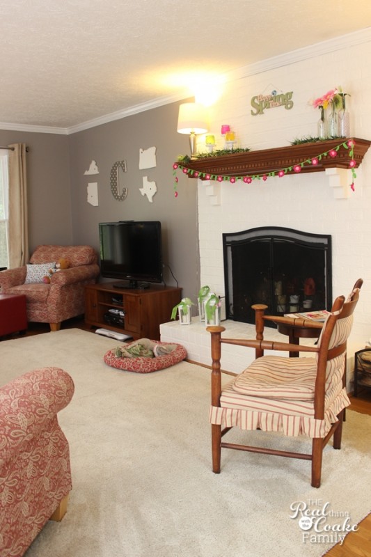 A pretty living room reveal. Room projects included painting the fireplace, removing chair rail and updating the whole room! #LivingRoom #Makeover #HomeDecor #RealCoake A pretty living room reveal. Room projects included painting the fireplace, removing chair rail and updating the whole room! #LivingRoom #Makeover #HomeDecor #RealCoake