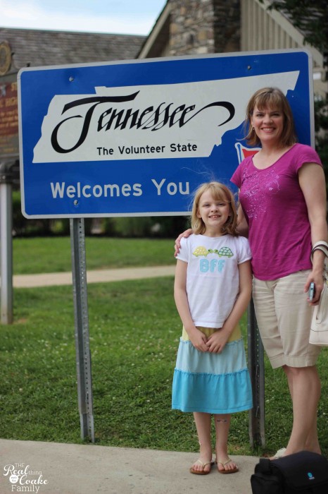 1 mom, 2 kids, 5346 mile road trip with all kinds of fun! Great ideas of places to stop 1 mom, 2 kids, 5346 mile road trip with all kinds of fun! Great ideas of places to stop