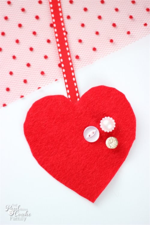Valentines Day Crafts Like This Adorable Garland For My Home Decor Are So Fun To Make Valentines Day Crafts Like This Adorable Garland For My Home Decor Are So Fun To Make