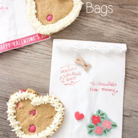 Easy to Make Cute Valentine’s Day Treat Bags
