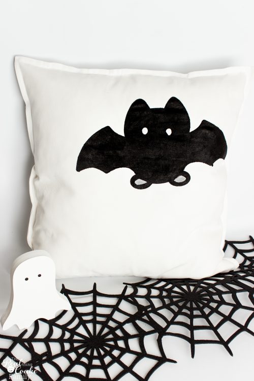 Go Batty For These Cute Halloween Decorative Pillows Classy Halloween Pillows Decorations Go Batty For These Cute Halloween Decorative Pillows Classy Halloween Pillows Decorations