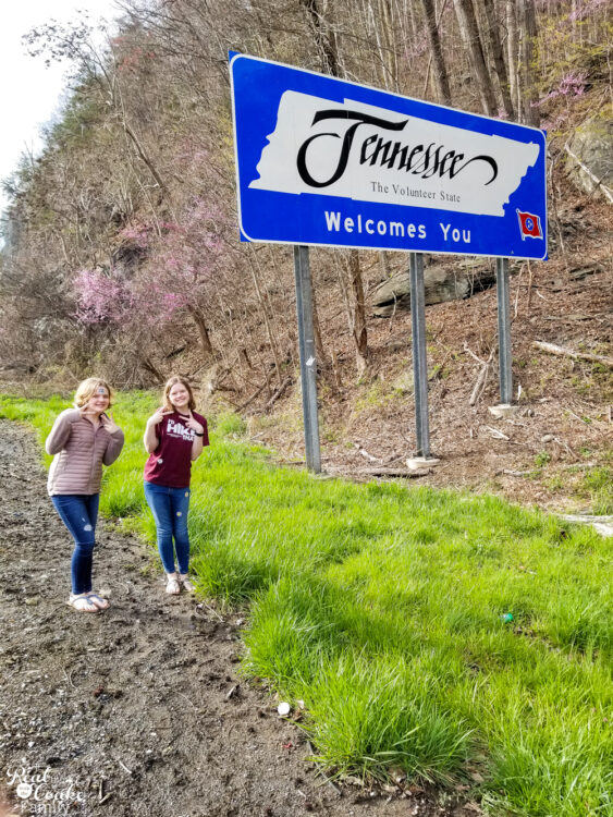 Teen and tween at Tennessee state line Family vacation ideas for travel with teens and tween. Tips that help make family travel more fun along with an idea for a great destination in Tennessee.