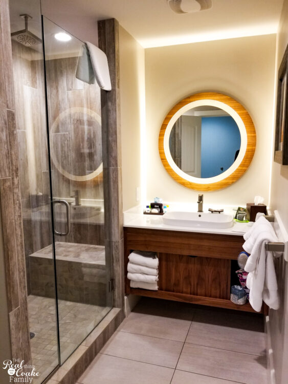 Margaritaville Island Hotel bathroom Family vacation ideas for travel with teens and tween. Tips that help make family travel more fun along with an idea for a great destination in Tennessee.